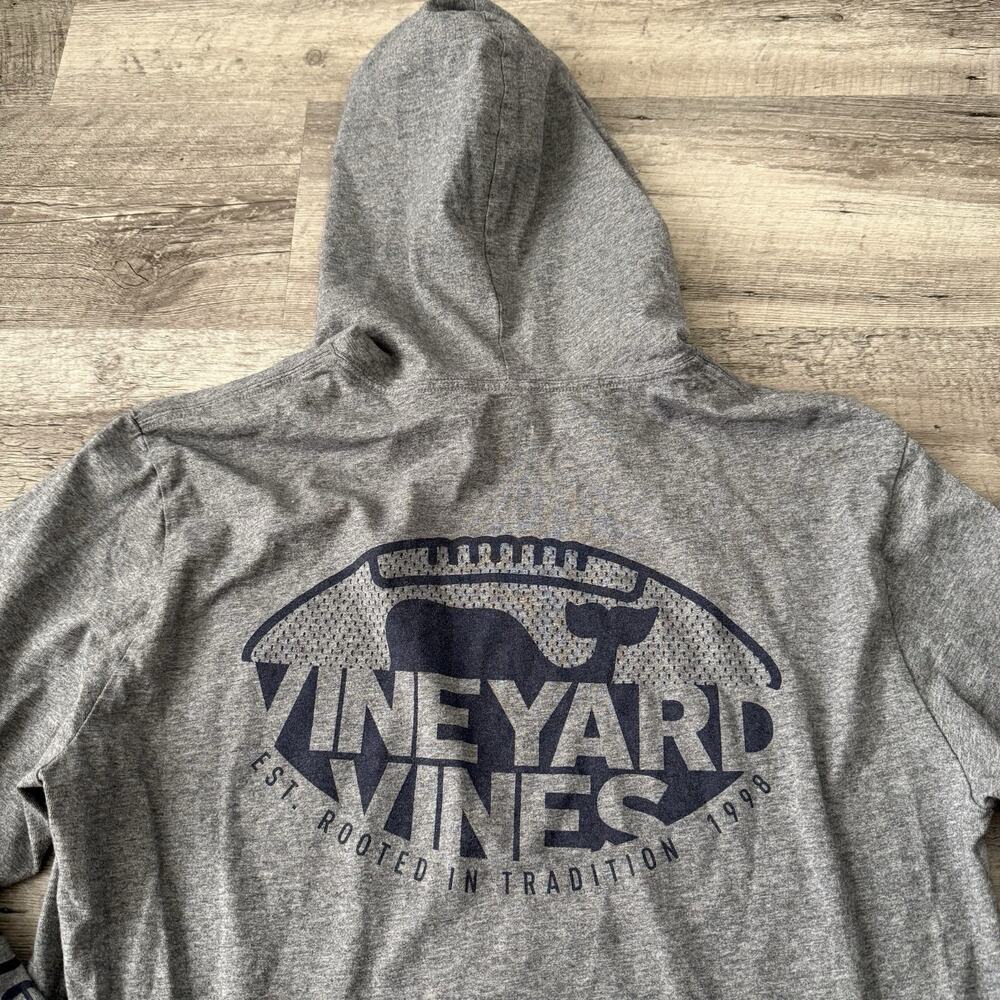 Vineyard Vines Hooded T-Shirt Mens Medium M Charcoal Gray Graphic Logo Tee